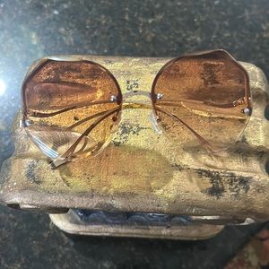 Rimless metal sunglasses